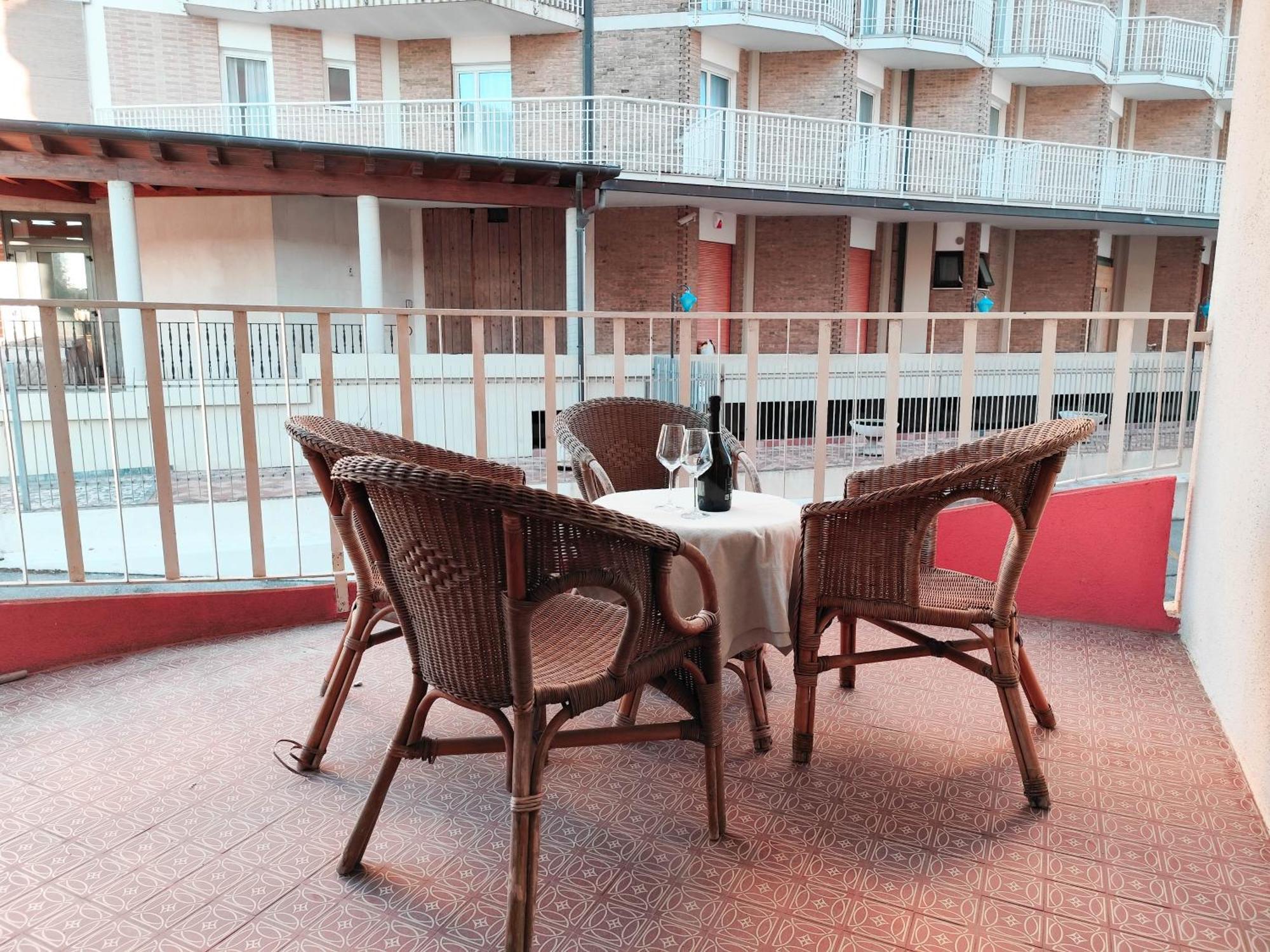 Apollo Fronte Mare Lägenhet Lido di Jesolo Exteriör bild